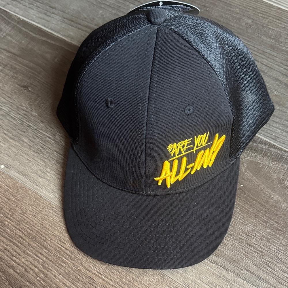 Black and Yellow Mesh hat trucker style - snap back
